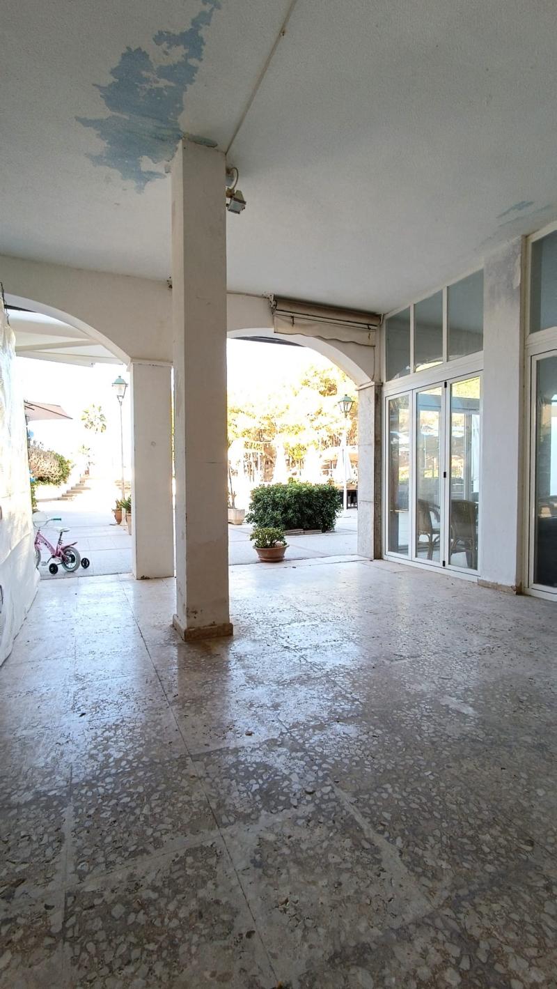 Proprietà commerciale a Peguera, Mallorca, Spagna 70 mq. N° 103205