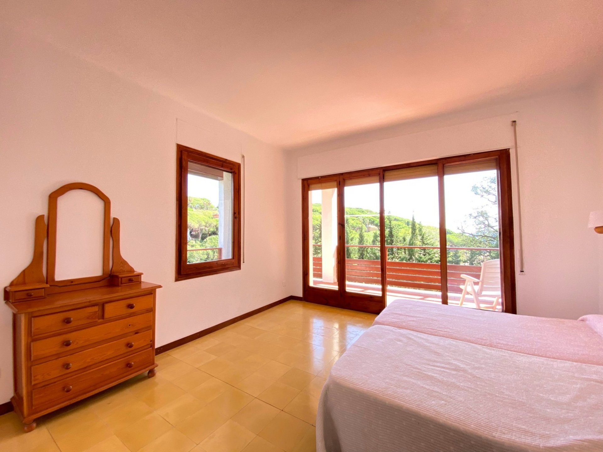 Casa a Lloret de Mar, Girona, Spagna 5 camere da letto, 235 mq. N° 87350