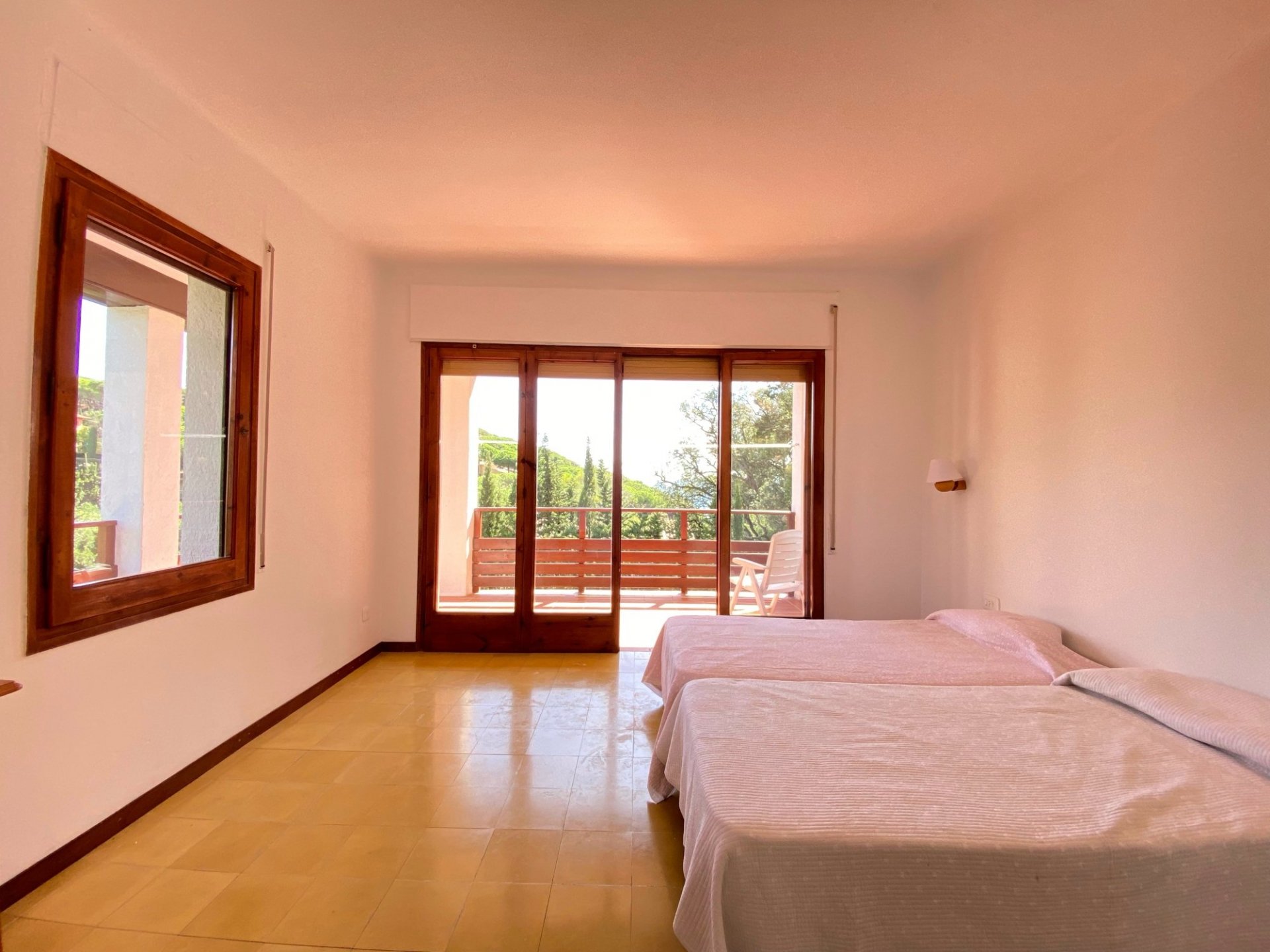 Casa a Lloret de Mar, Girona, Spagna 5 camere da letto, 235 mq. N° 87350