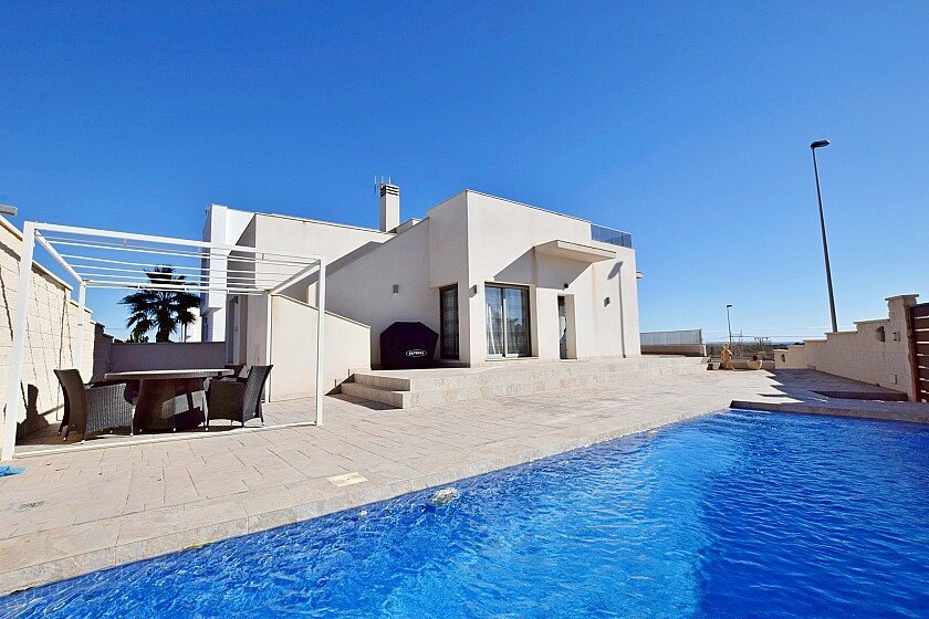 Villa i San Miguel de Salinas, Alicante, Spanien 3 sovrum, 250 kvm. Nr. 111263