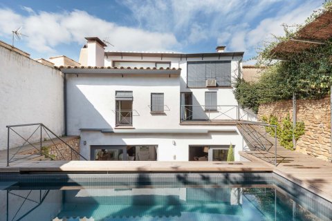 Talo Begur, Girona, Espanja 3 makuuhuonetta, 331 m2 No. 22913