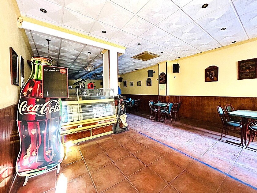 Propiedad comercial en Torrevieja, Alicante, España 100 m2 No. 117214