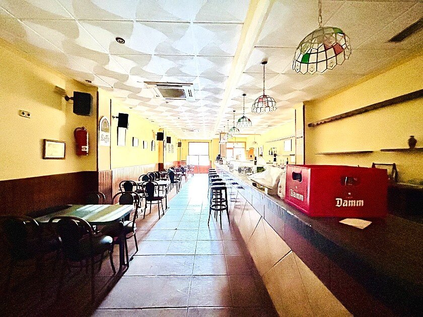 Propiedad comercial en Torrevieja, Alicante, España 100 m2 No. 117214