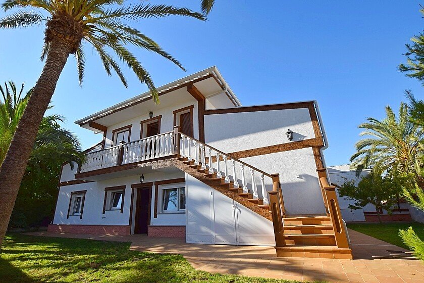 Villa i Alicante, Spanien 6 sovrum, 220 kvm. Nr. 103670
