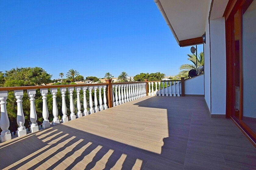 Villa i Alicante, Spanien 6 sovrum, 220 kvm. Nr. 103670