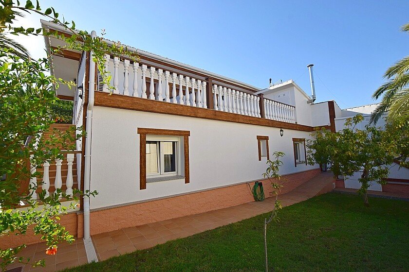 Villa i Alicante, Spanien 6 sovrum, 220 kvm. Nr. 103670