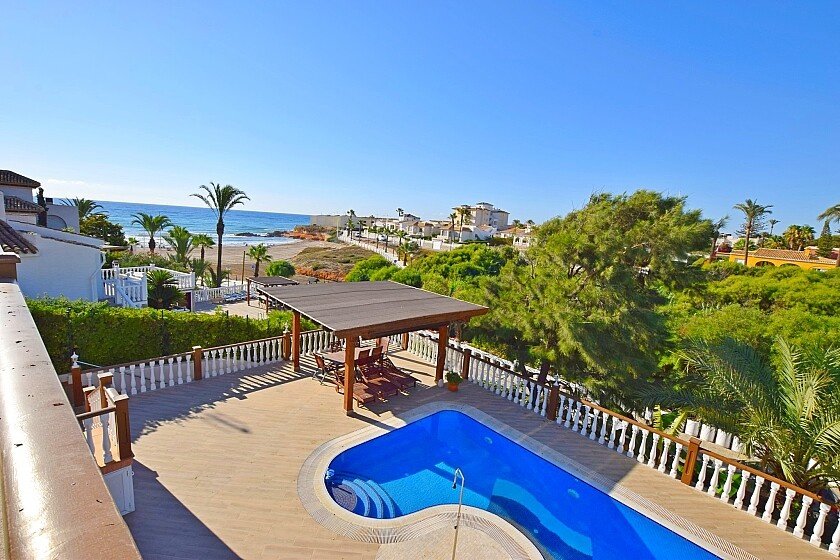 Villa i Alicante, Spanien 6 sovrum, 220 kvm. Nr. 103670