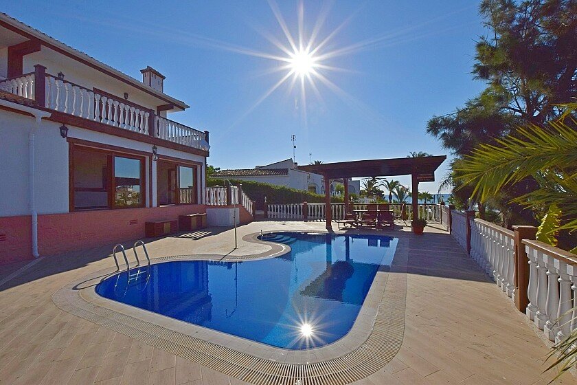 Villa i Alicante, Spanien 6 sovrum, 220 kvm. Nr. 103670