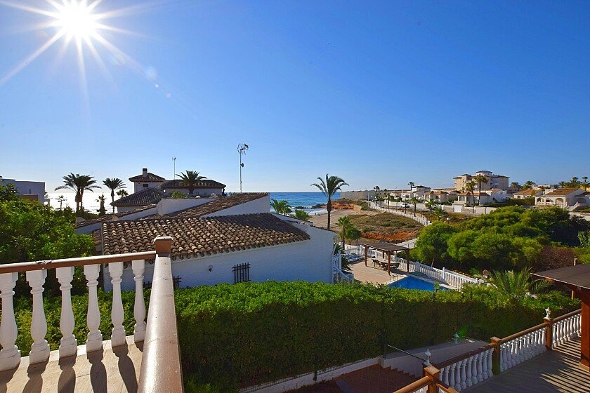 Villa i Alicante, Spanien 6 sovrum, 220 kvm. Nr. 103670