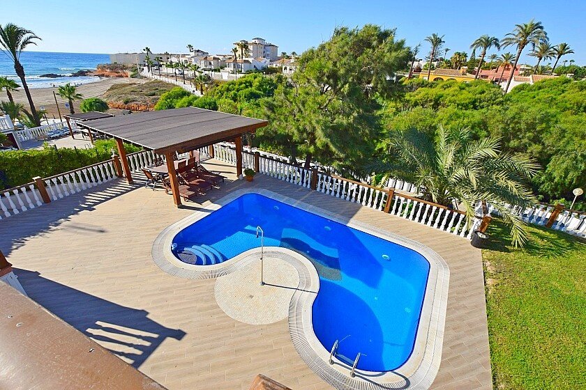 Villa i Alicante, Spanien 6 sovrum, 220 kvm. Nr. 103670