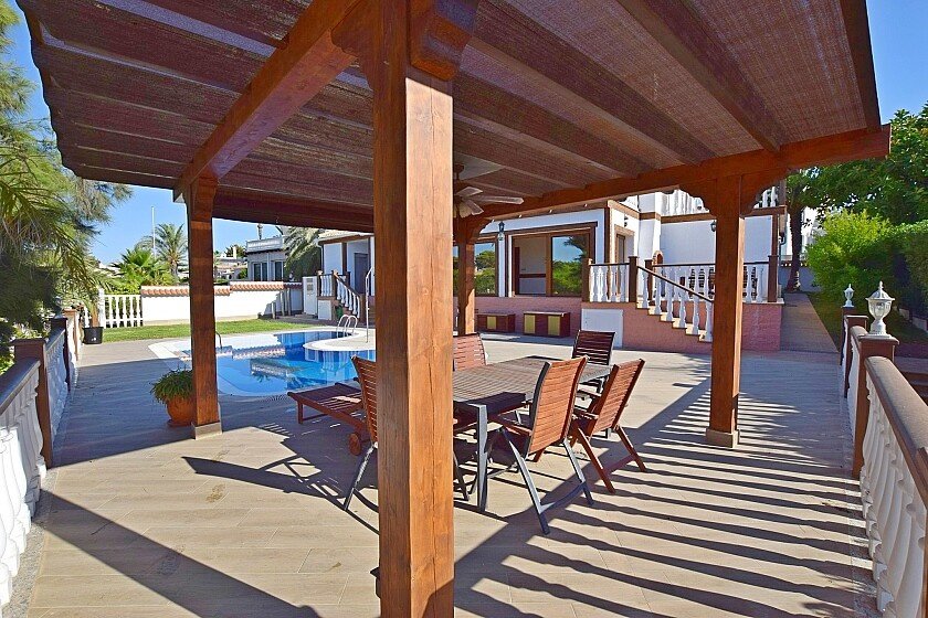 Villa i Alicante, Spanien 6 sovrum, 220 kvm. Nr. 103670
