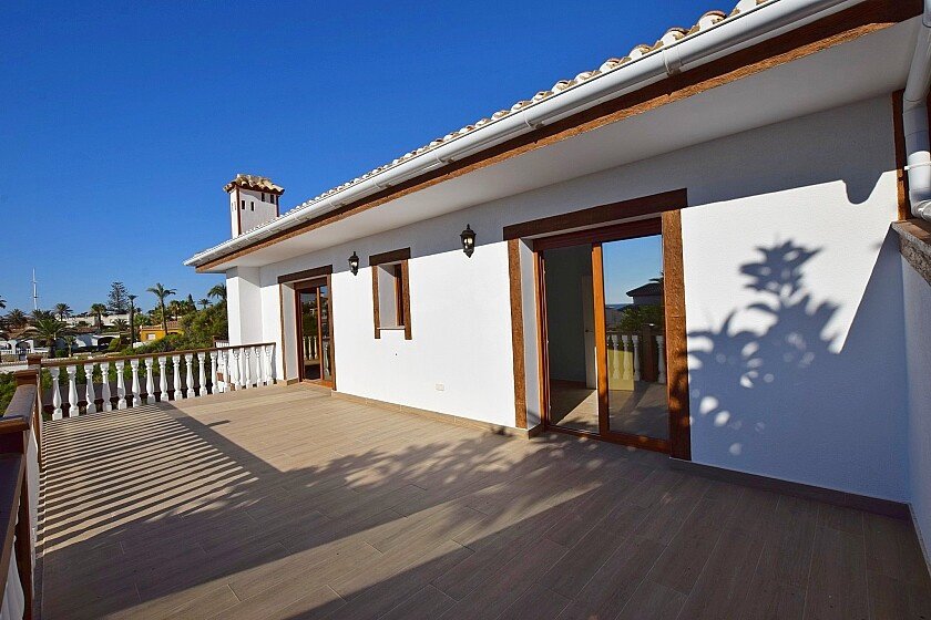 Villa i Alicante, Spanien 6 sovrum, 220 kvm. Nr. 103670