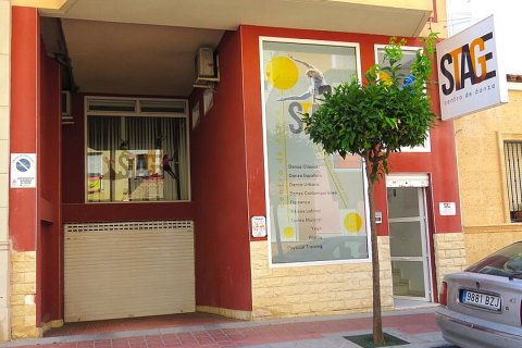 Liikekiinteistö Guardamar del Segura, Alicante, Espanja 110 m2 No. 103669