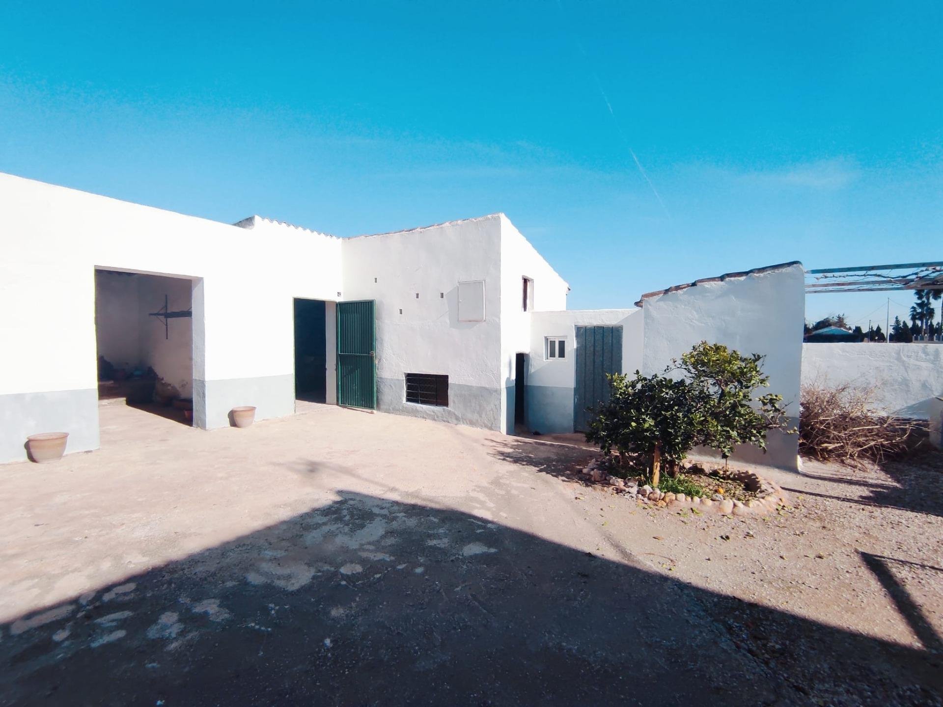 Hus i Dolores, Alicante, Spanien 3 sovrum, 220 kvm. Nr. 91876