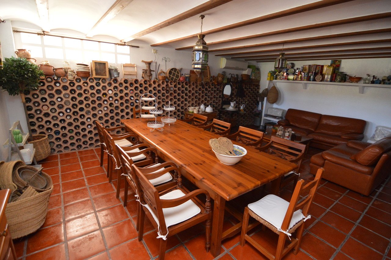 Villa in Torrevieja, Alicante, Spanien 4 Schlafzimmer, 520 m2 Nr. 115965