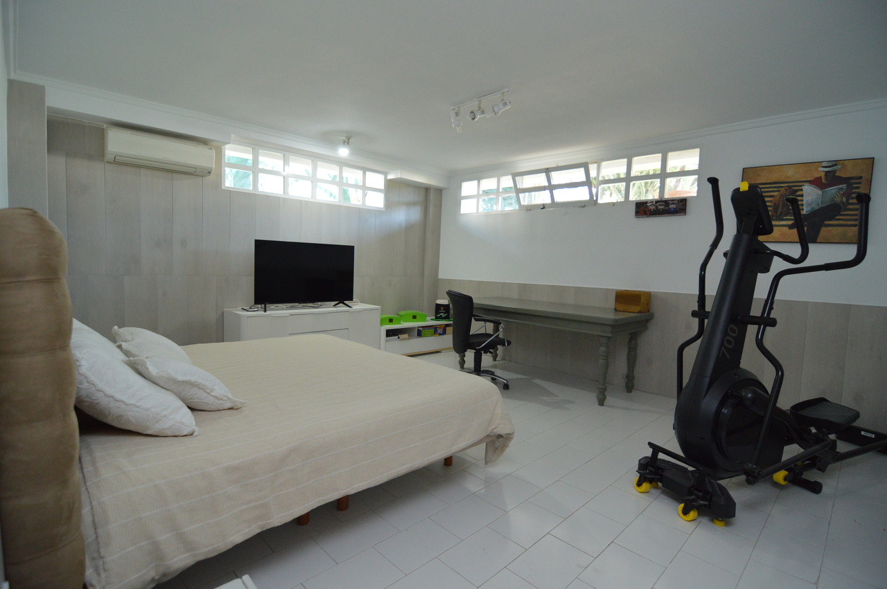 Villa in Torrevieja, Alicante, Spanien 4 Schlafzimmer, 520 m2 Nr. 115965