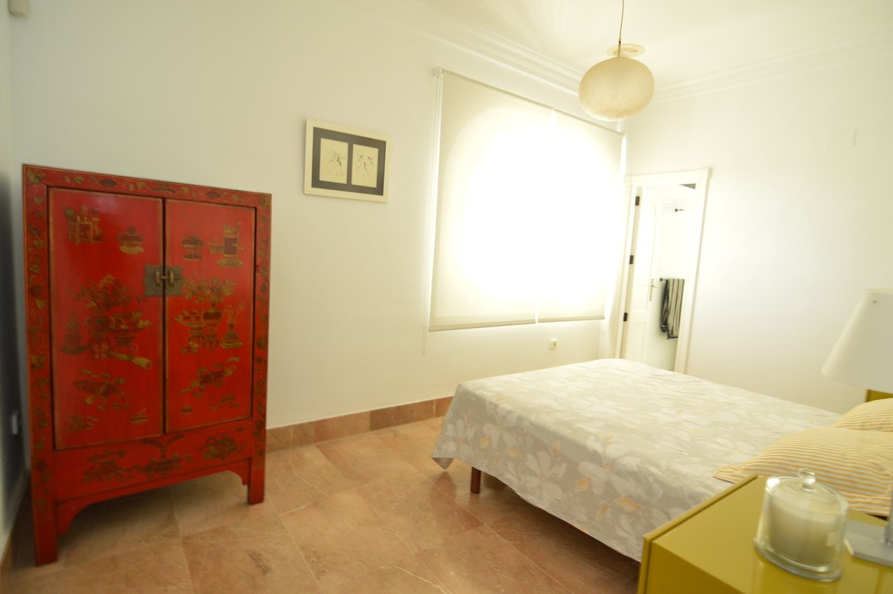 Villa in Torrevieja, Alicante, Spanien 4 Schlafzimmer, 520 m2 Nr. 115965