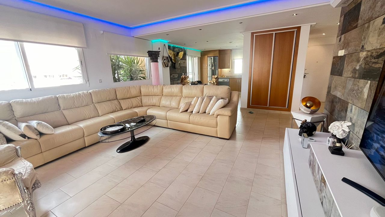 Huoneisto Alicante, Espanja 3 makuuhuonetta, 114 m2 No. 115967