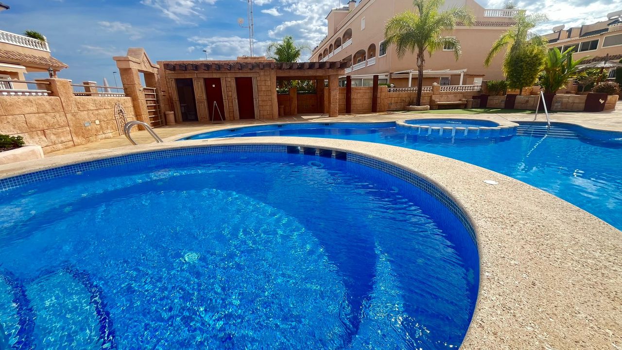 Huoneisto Alicante, Espanja 3 makuuhuonetta, 114 m2 No. 115967