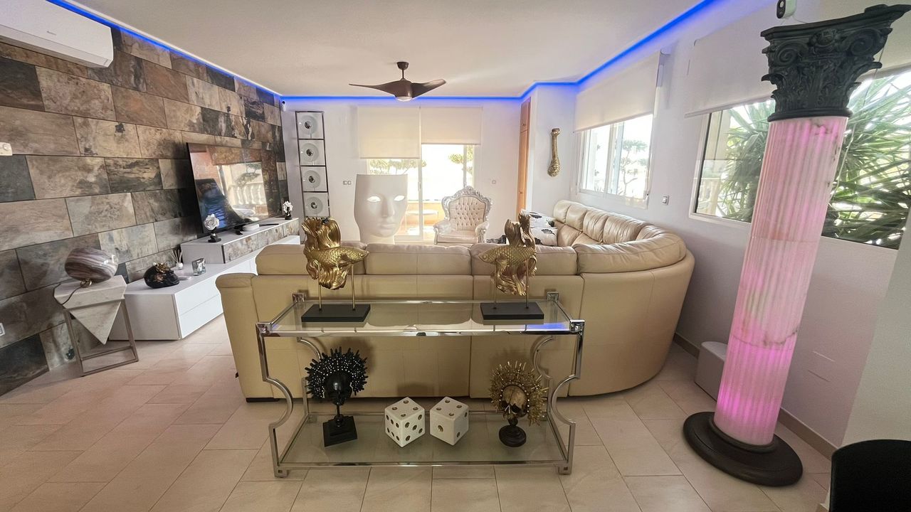 Huoneisto Alicante, Espanja 3 makuuhuonetta, 114 m2 No. 115967