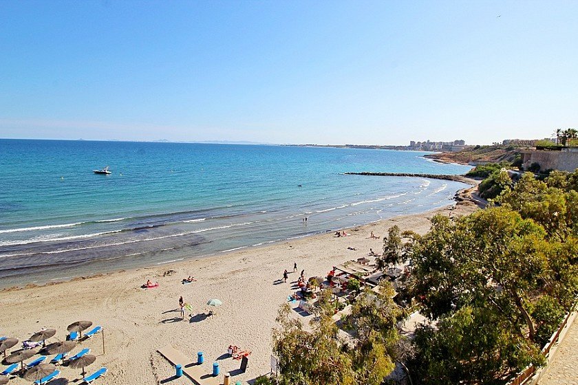 Villa en Cabo Roig, Alicante, España 5 dormitorios, 250 m2 No. 103700