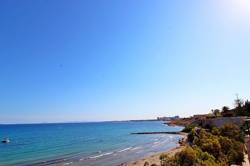 Villa en Cabo Roig, Alicante, España 5 dormitorios, 250 m2 No. 103700