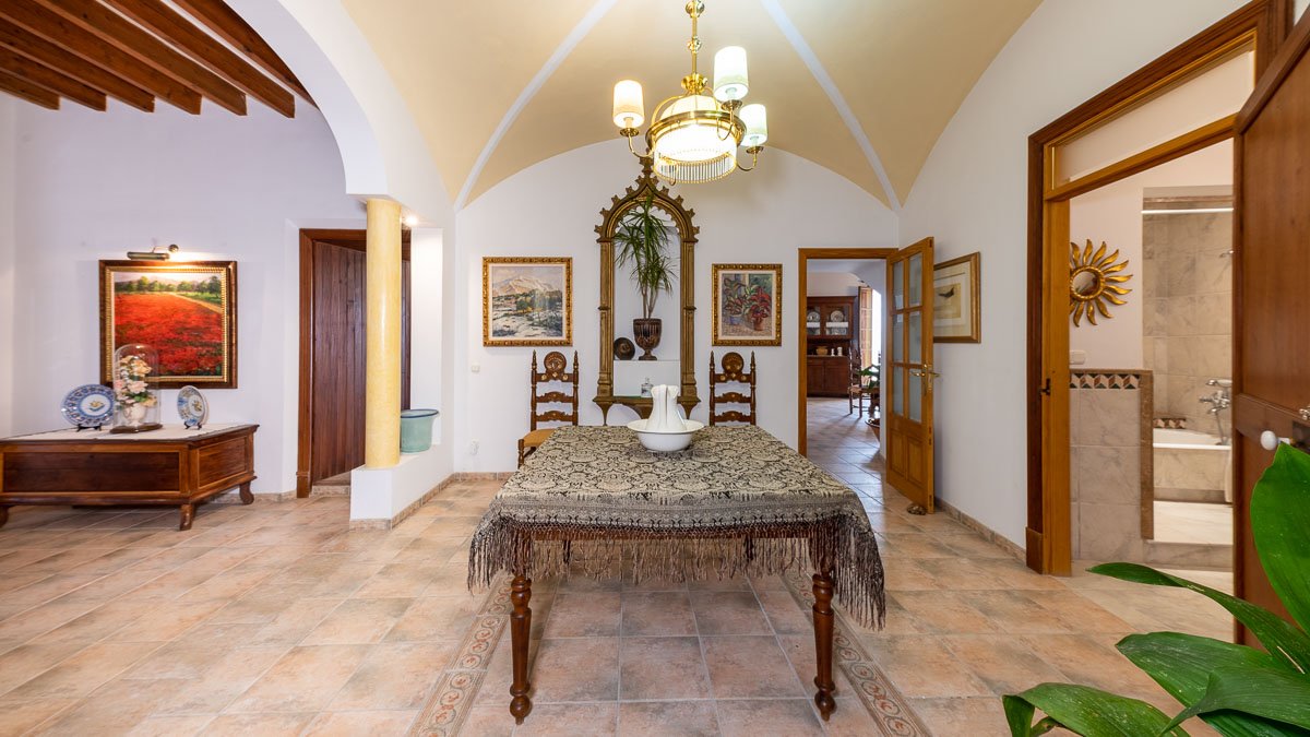 Casa adosada en Muro, Mallorca, España 5 dormitorios, 1051 m2 No. 84548
