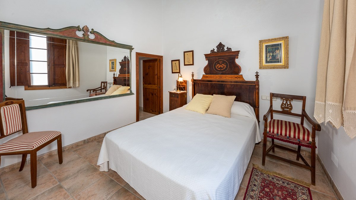 Casa adosada en Muro, Mallorca, España 5 dormitorios, 1051 m2 No. 84548