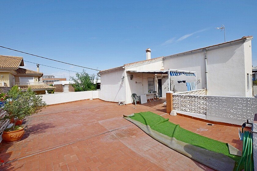 Bungalow en Santiago de la Ribera, Murcia, España 4 dormitorios, 240 m2 No. 111290