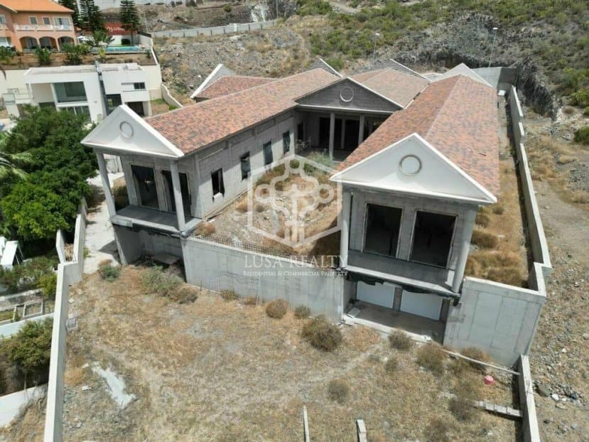 Villa à Adeje, Tenerife, Espagne 6 chambres, 845 m2 No. 94458
