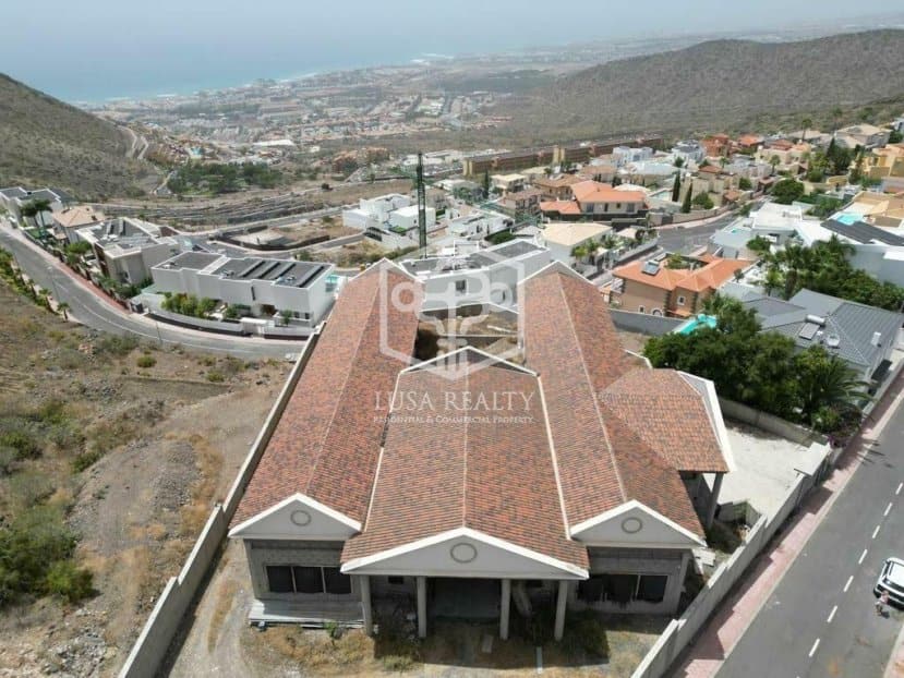 Villa à Adeje, Tenerife, Espagne 6 chambres, 845 m2 No. 94458