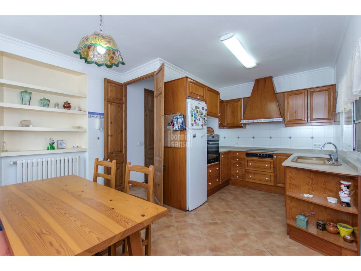 Villetta a schiera a Es Castell, Menorca, Spagna 7 camere da letto, 270 mq. N° 102146