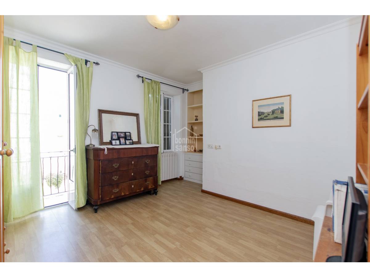 Villetta a schiera a Es Castell, Menorca, Spagna 7 camere da letto, 270 mq. N° 102146