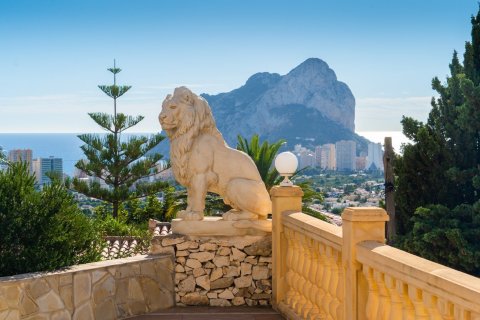 House in Calpe, Alicante, Spain 6 bedrooms, 636 sq.m. No. 89361