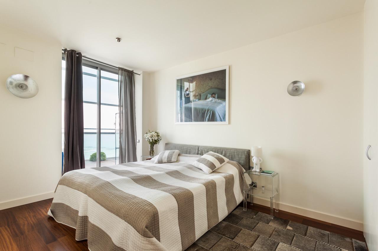 Wohnung in Barcelona, Spanien 3 Schlafzimmer, 223 m2 Nr. 22078