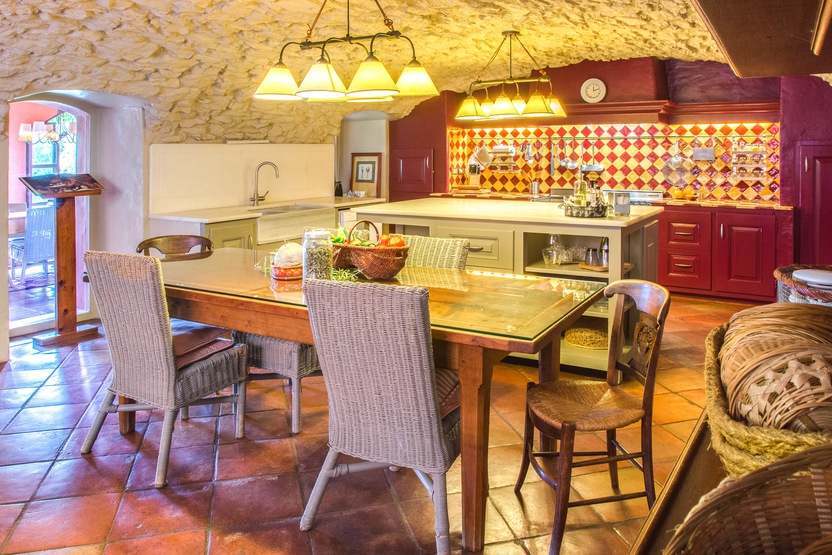 Дом в Жирона, Герона, Испания 5 спален, 1200м2 №22809