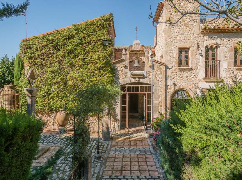 House in Girona, Spanien 4 Schlafzimmer, 450 m2 Nr. 22812