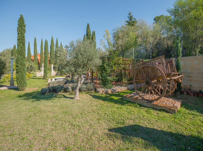 House in Girona, Spanien 4 Schlafzimmer, 450 m2 Nr. 22812