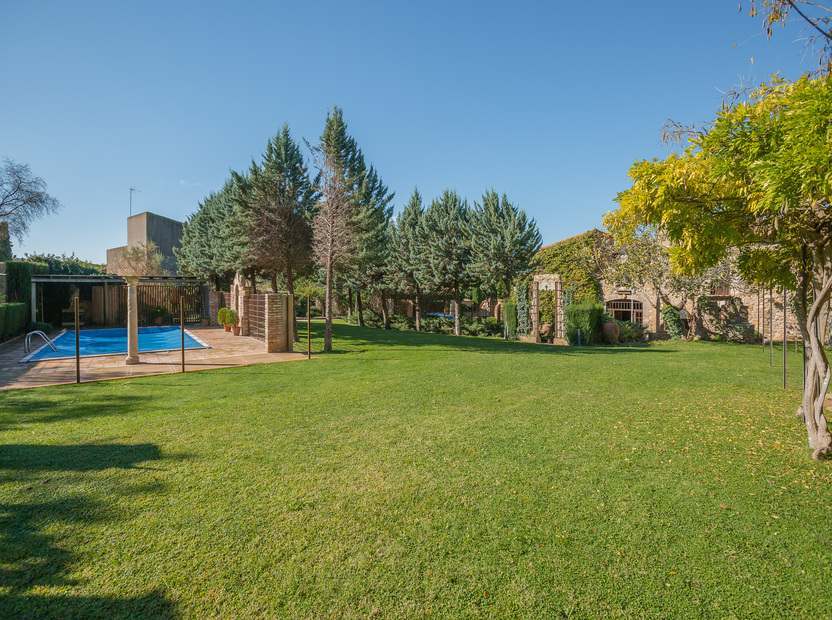 House in Girona, Spanien 4 Schlafzimmer, 450 m2 Nr. 22812