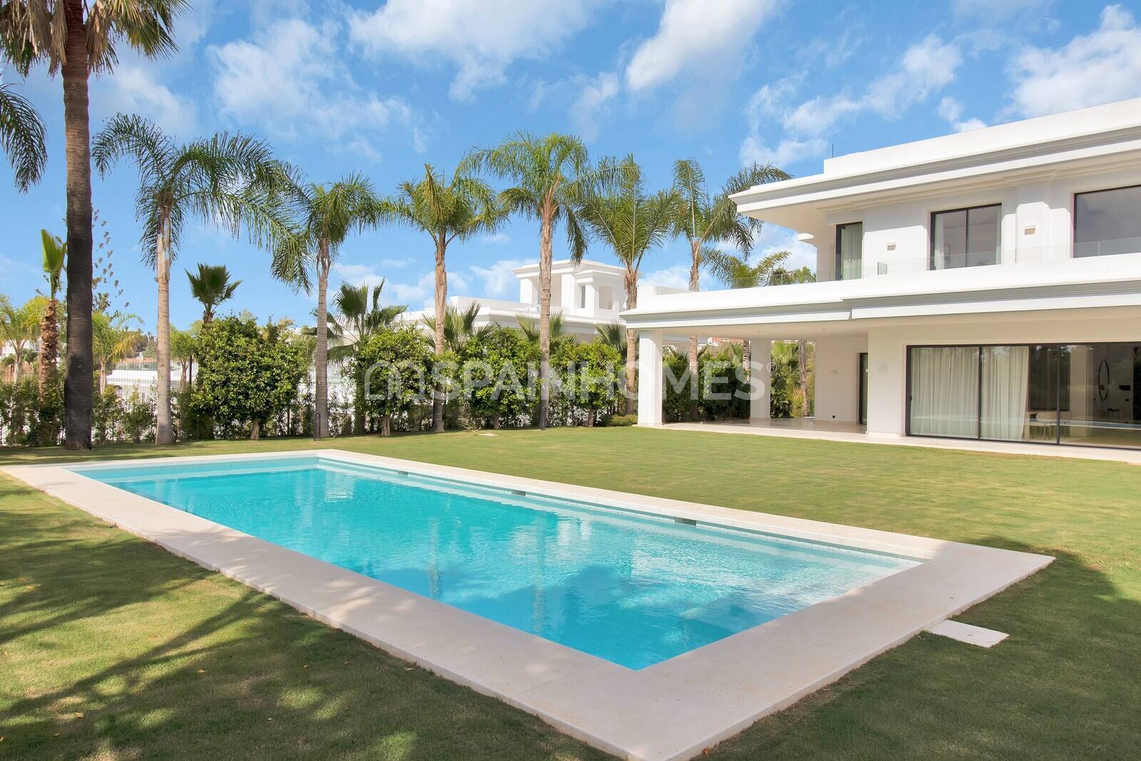 Villa in Marbella, Malaga, Spain 5 bedrooms, 615 sq.m. No. 48474