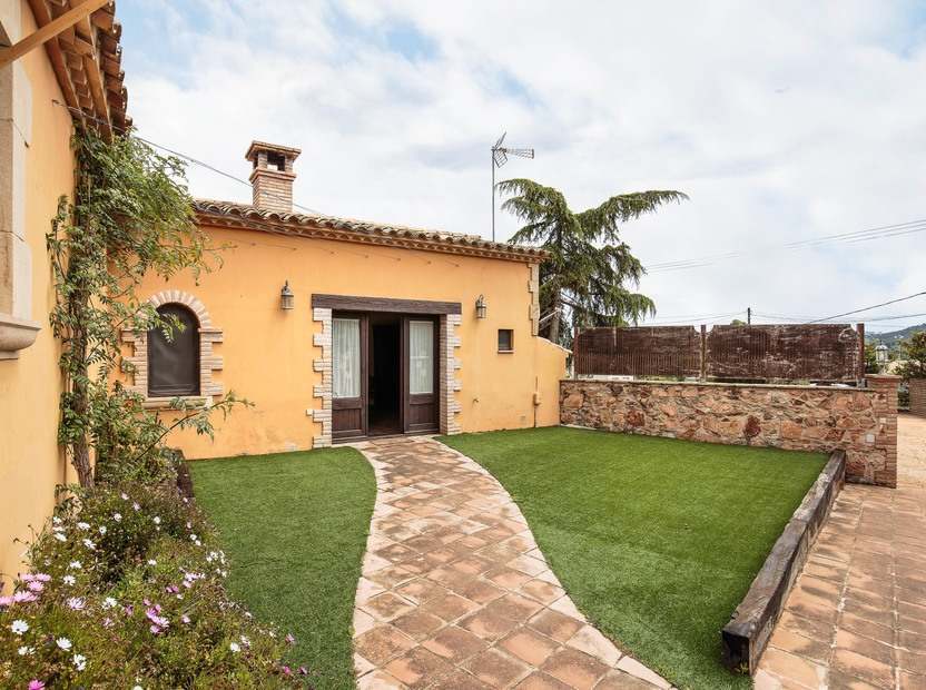 Māja Palafrugell, Girona, Spānijā 9 istabas, 596 m2 Nr. 22887