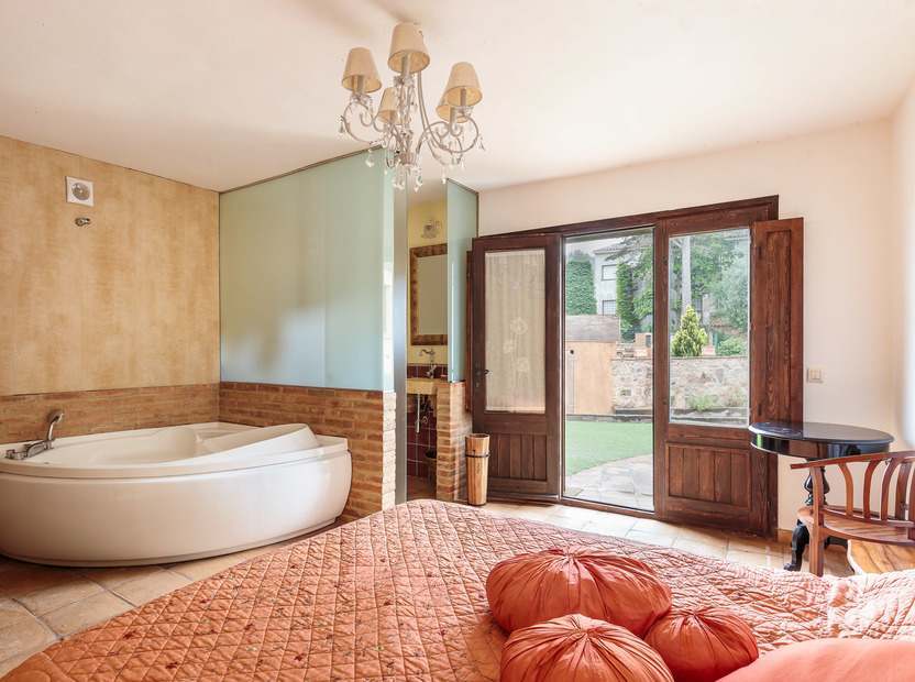 Māja Palafrugell, Girona, Spānijā 9 istabas, 596 m2 Nr. 22887