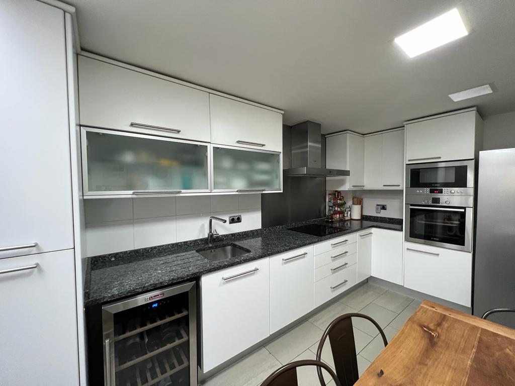 Dvīņu māja Madrid, Spānijā 4 istabas,  Nr. 90587