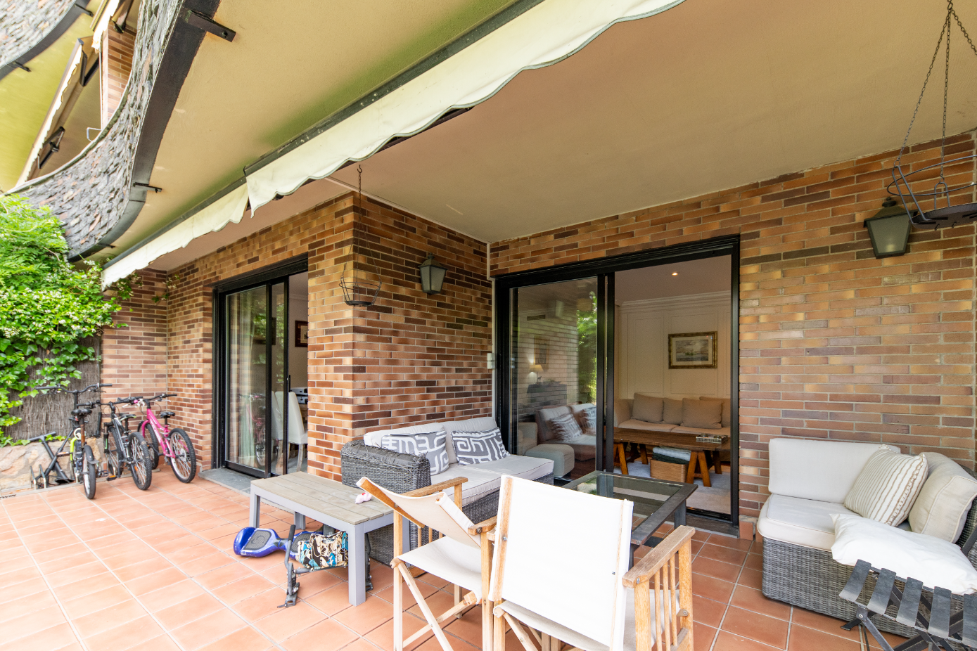 Bliźniak w Madrid, Hiszpania 4 sypialnie, 179 mkw. nr 90586