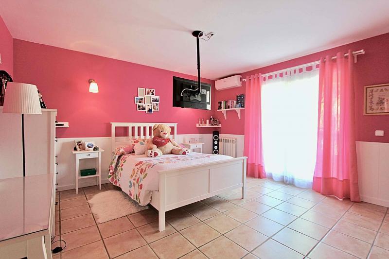 Villa en Santa Ponsa, Mallorca, España 5 dormitorios, 330 m2 No. 108971