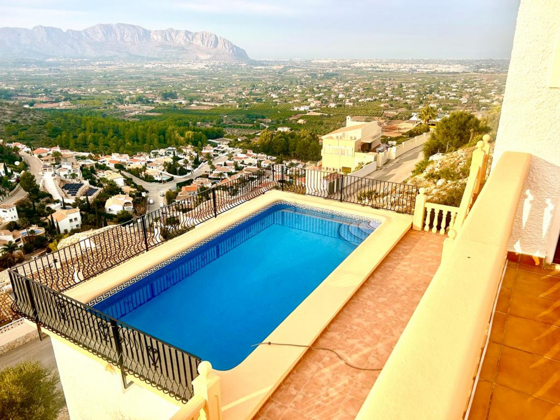 Villa i Pedreguer, Alicante, Spanien 3 sovrum, 207 kvm. Nr. 90716