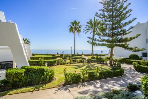 Kaupunkipientalo Marbella, Malaga, Espanja 4 makuuhuonetta, 215 m2 No. 108161