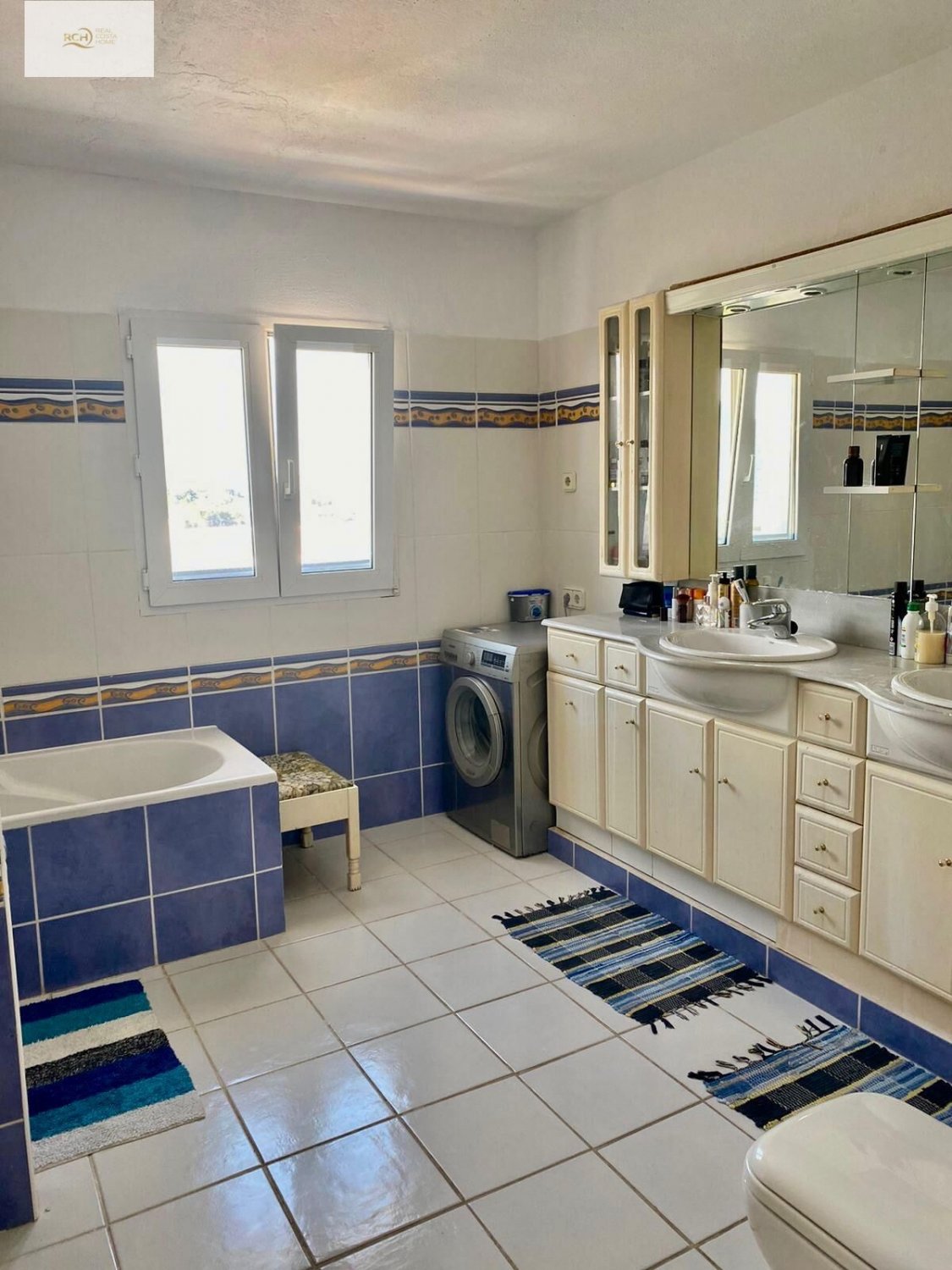 Radhus i Altea, Alicante, Spanien 4 sovrum, 437 kvm. Nr. 115448