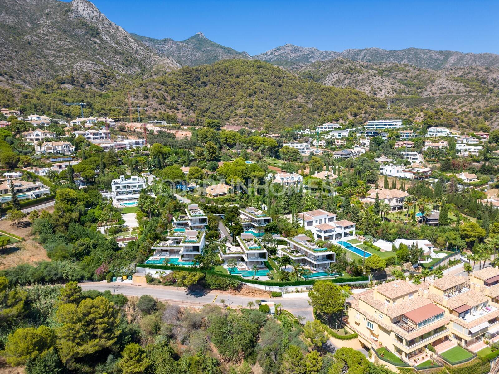 Villa i Marbella, Malaga, Spanien 5 sovrum, 326 kvm. Nr. 90650