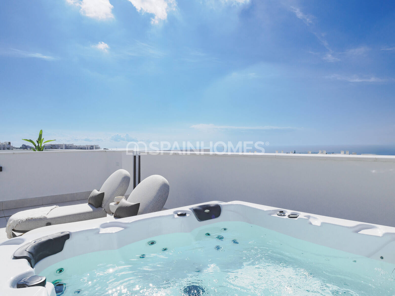 Penthouse in Fuengirola, Malaga, Spain 2 bedrooms, 80 sq.m. No. 48526